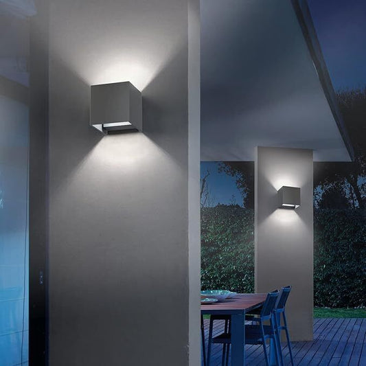 LED Outdoor Light With Motion Detector Up Down Outside Inside Sensor Outdoor Lamp*Shipping to Germany only